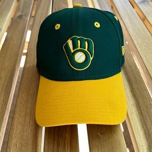 Brewers Baseball Cap in Packers colors